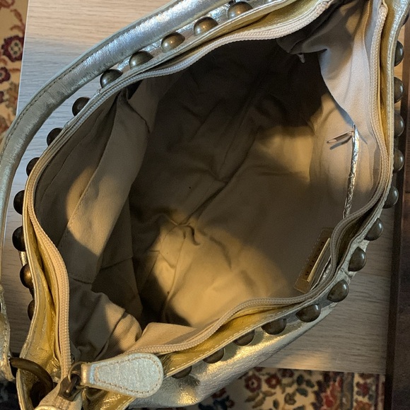 6. Danier Gold Leather Boho Bag - Vintage - Picture 9 of 9